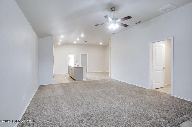Building Photo - 2117 140th St
