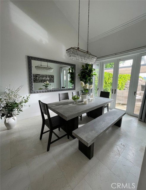 Building Photo - 8 High Bluff