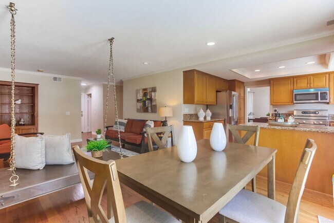 Building Photo - Stunning 4 Bed, 3 Bath Home on Cul-de-Sac in Scripps Ranch - No Pet Allowed