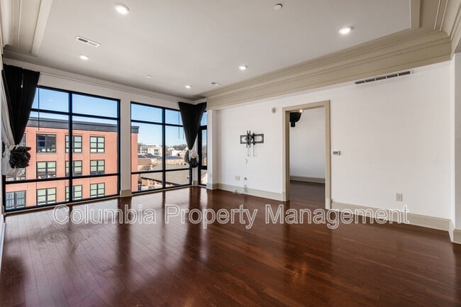 Building Photo - 1301 H St NE