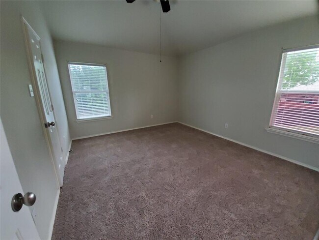 Building Photo - 9201 Popes Creek Ct