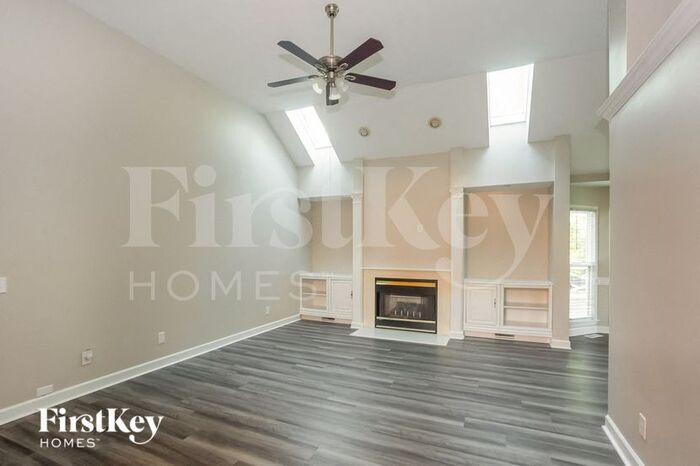 Building Photo - 3749 Bentley Pl SW