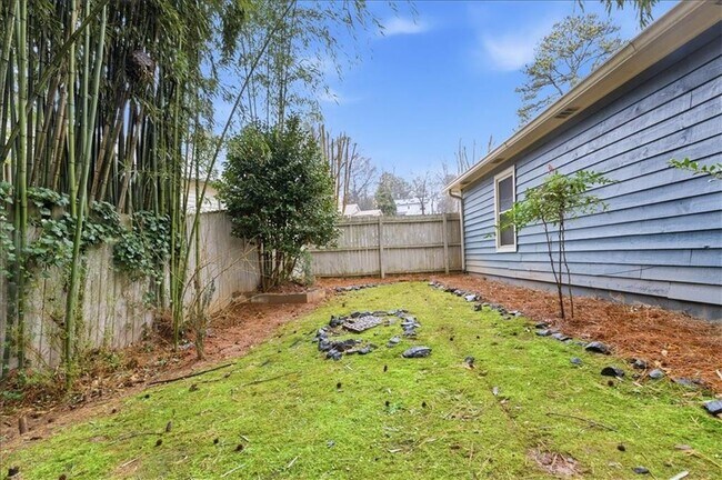 Building Photo - 2025 Kristian Way