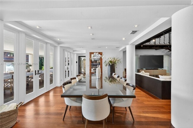 Building Photo - 14 W San Marino Dr