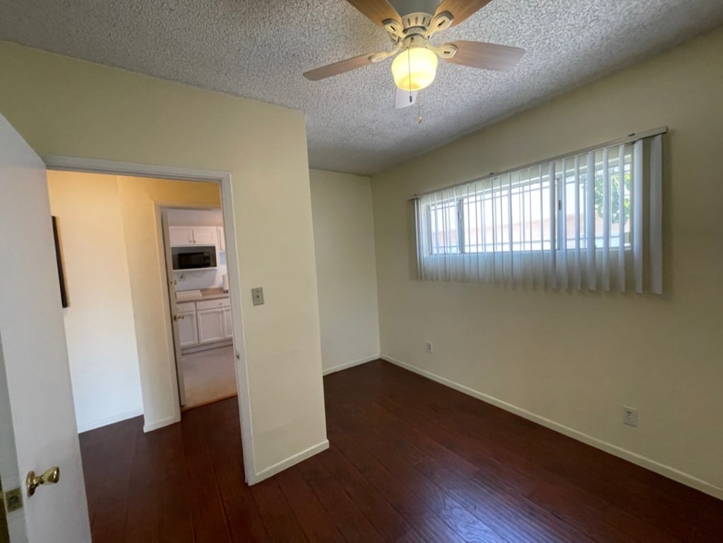 Building Photo - 840 Centinela Ave