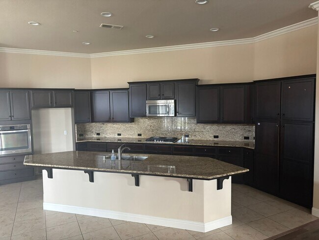 Building Photo - 14802 Yellow Lupine Dr