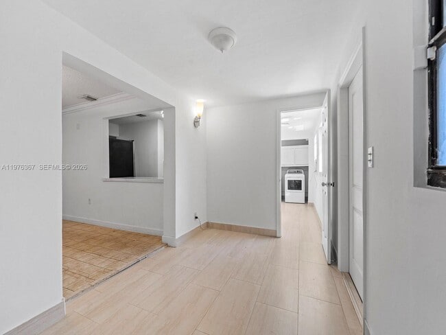 Building Photo - 7121 SW 102nd Ct