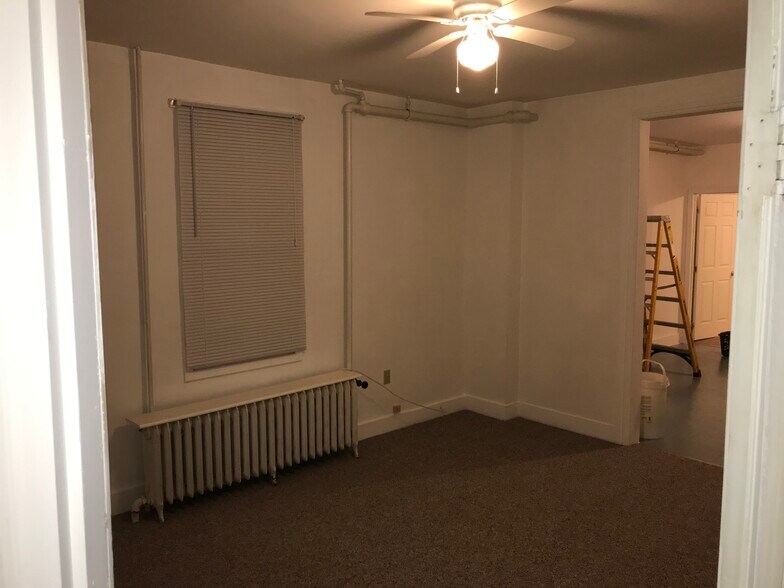 Building Photo - 610 Bourbon St