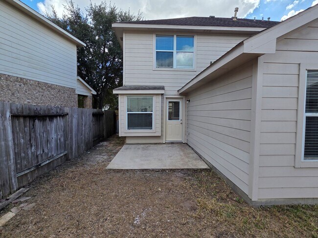 Building Photo - 8214 Point Pendleton Dr