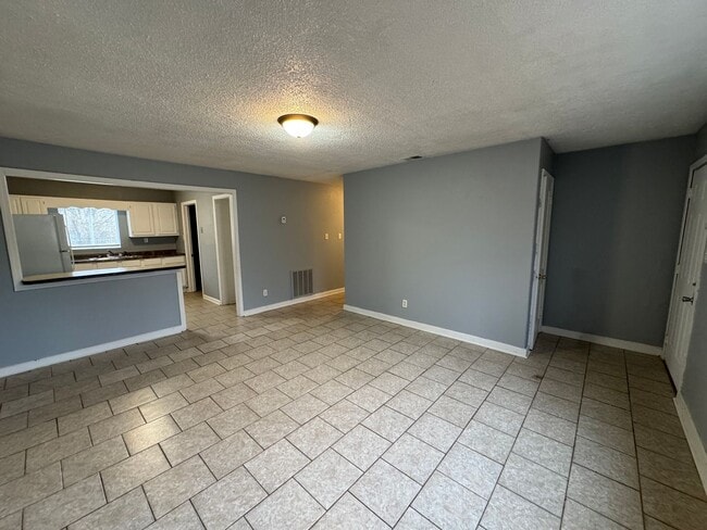 Building Photo - 2238-2240 Barnor Dr