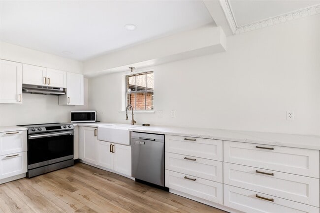 Building Photo - 3602 Ridgeview Dr
