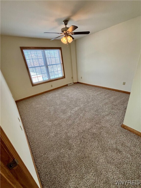 Building Photo - 1696 Orchard Park Rd