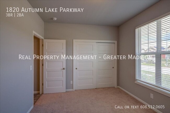 Building Photo - 1820 Autumn Lake Parkway