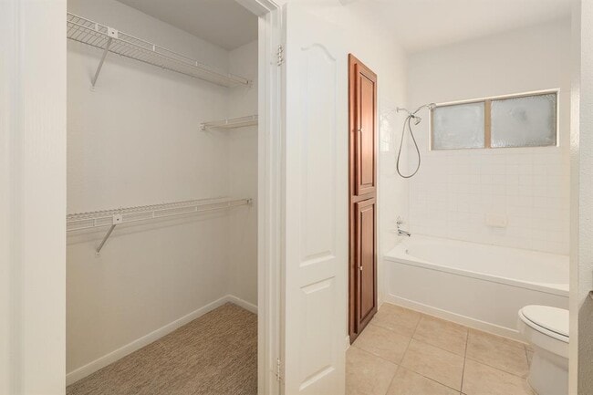 Building Photo - 6000 Shepherd Mountain Cove