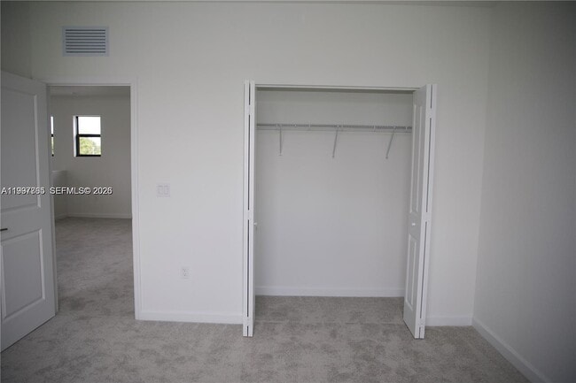 Building Photo - 5001 Peacock Wy