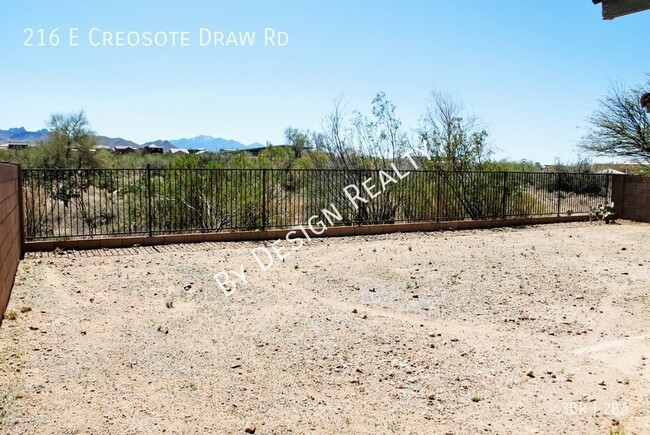 Building Photo - Corona De Tucson 3 Bed 2 Bath with Great V...