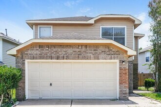 Building Photo - 7423 Village Lake Dr