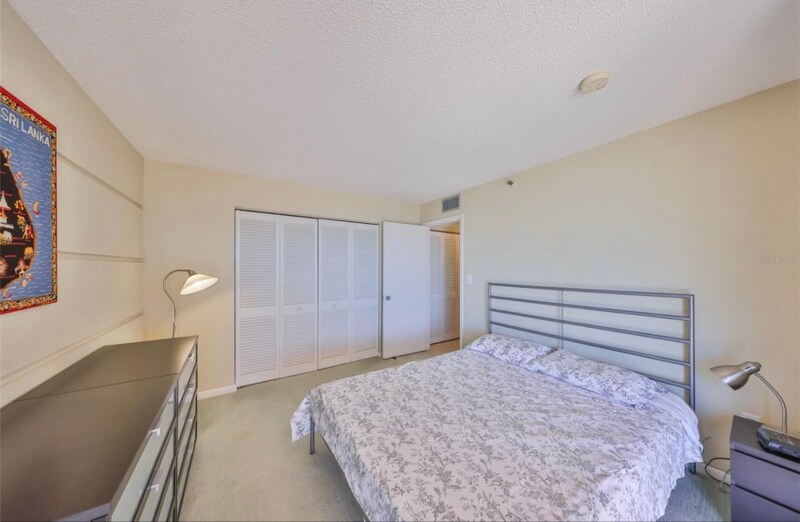 Building Photo - 7430 Sunshine Skyway Ln S