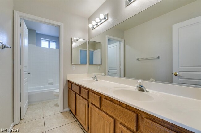 Building Photo - 3714 Bombastic Ct
