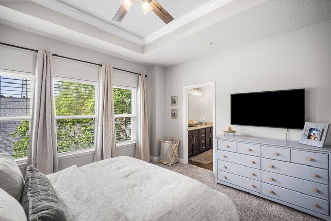 Building Photo - You’ll Fall in Love with This Upgraded Tow...