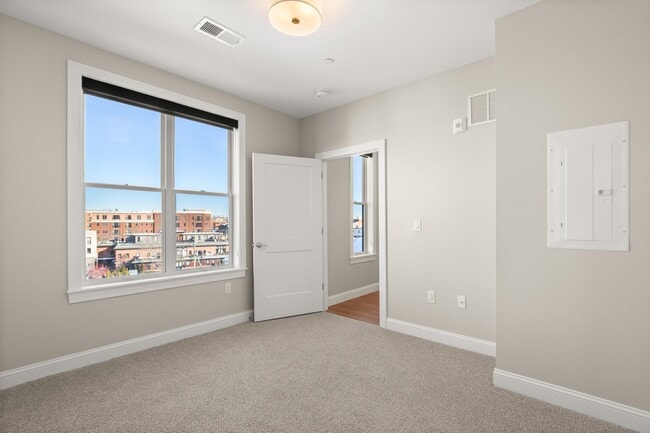 Building Photo - 99 Foundry Pl