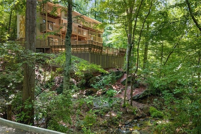 Building Photo - 570 Idlewood Dr NW