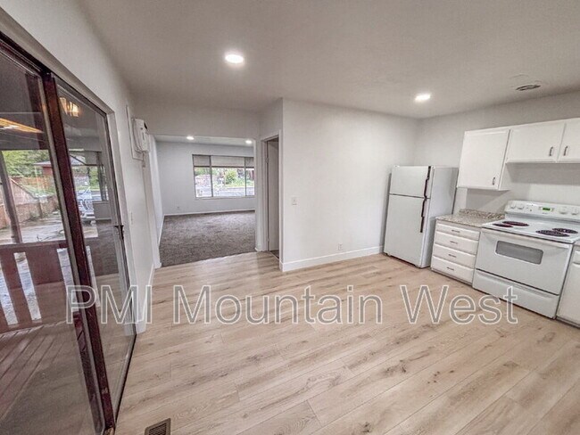 Building Photo - 4675 S 1300 E