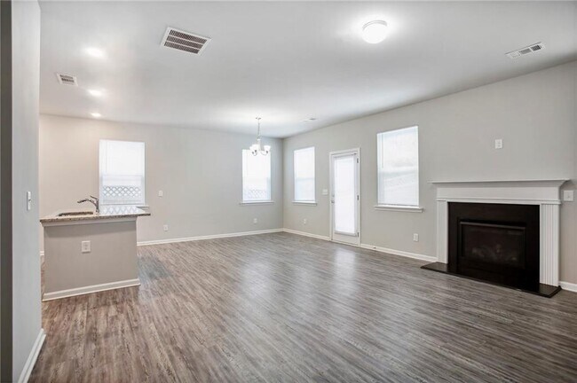 Building Photo - 212 Ridge Valley Dr