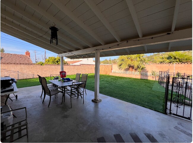 Building Photo - 2822 Caricia Dr