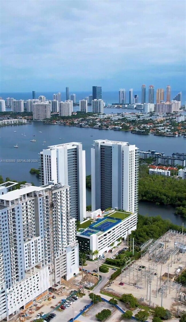 Building Photo - 16385 Biscayne Blvd