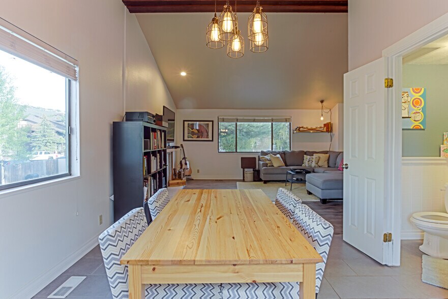 Building Photo - 2256 Sidewinder Dr