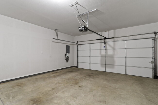 Building Photo - 7352 Frostline Pl
