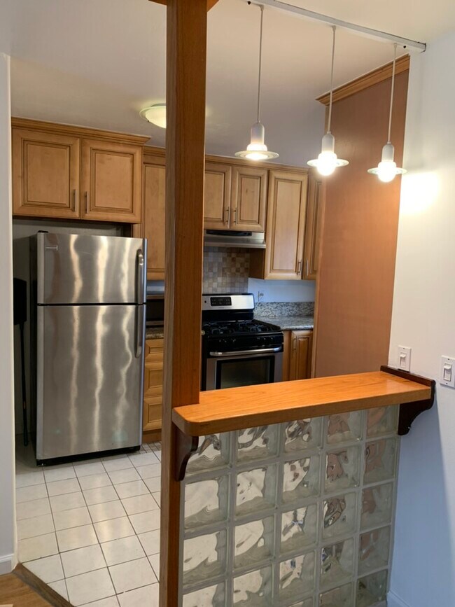Kitchen Baaar - 65 10th St