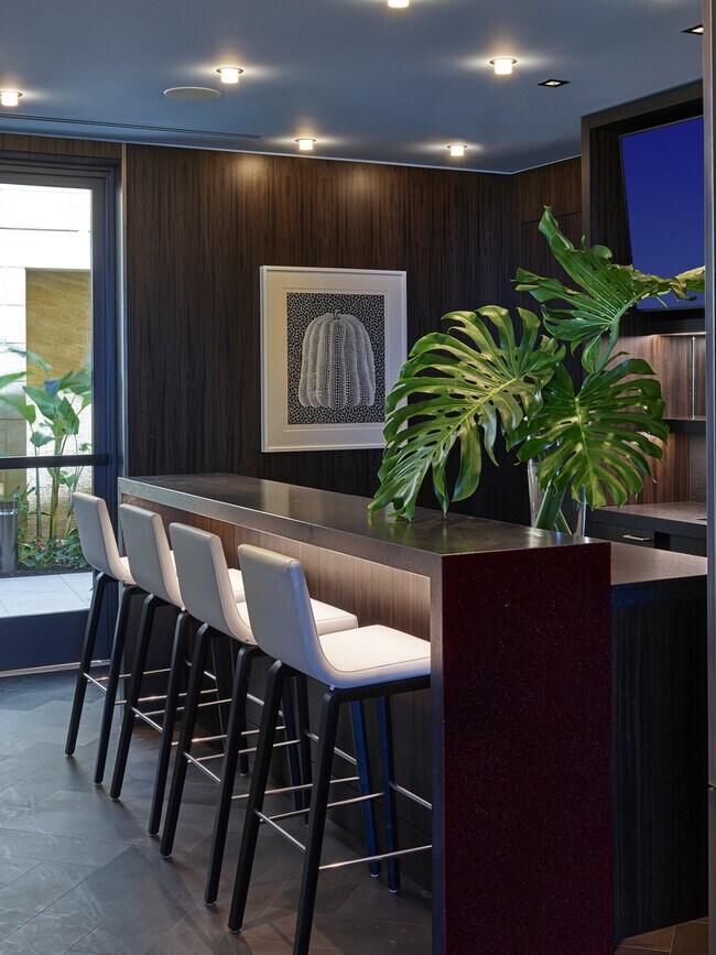Building Photo - Luxurious Resort Lifestyle - Park Lane Ala...