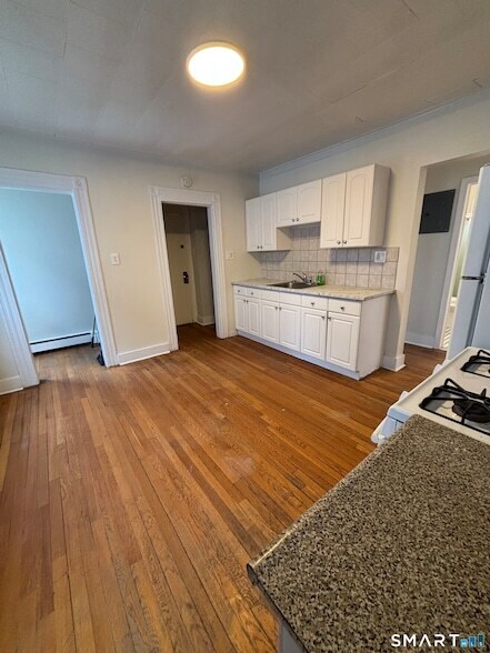 Building Photo - 2395 Main St