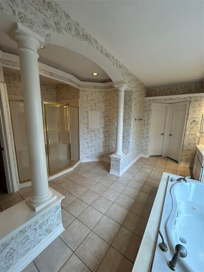 Building Photo - 12519 Aliso Bend Ln