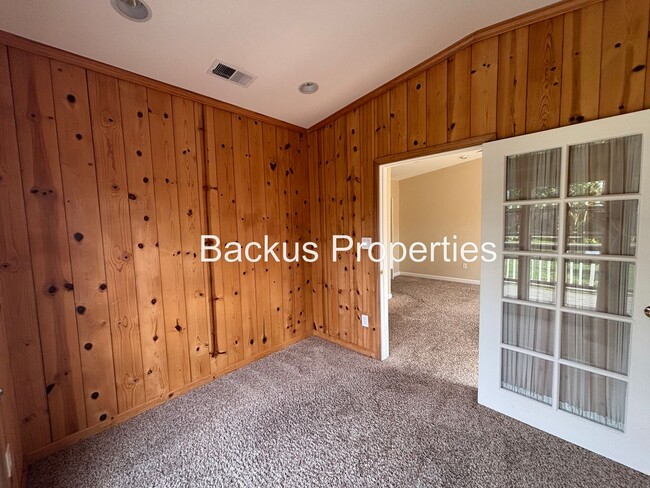 Building Photo - Wonderful Home in South Salinas