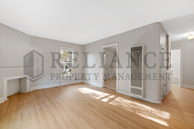 Building Photo - 1554 N Salina Ave