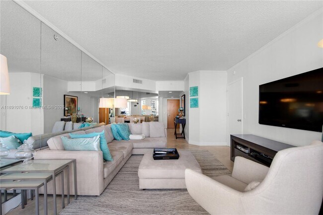 Building Photo - 21055 Yacht Club Dr