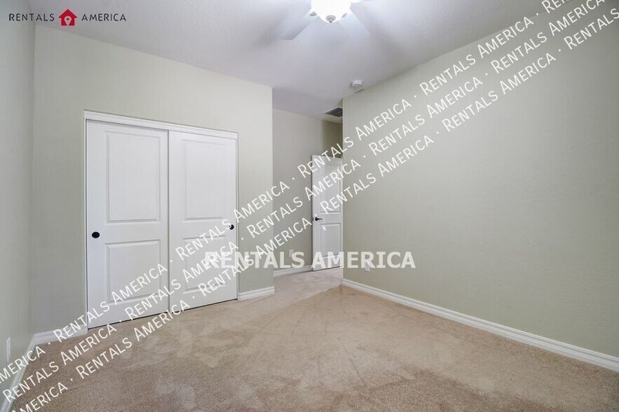 Building Photo - 73 W Crescent Way