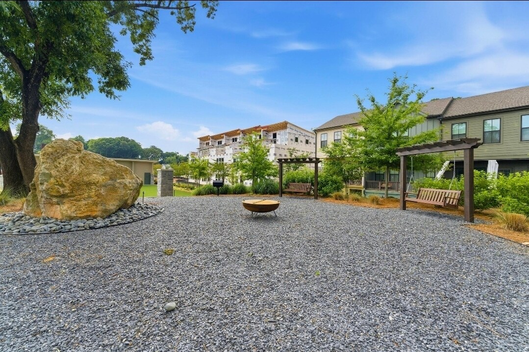 Building Photo - 1279 Zucchini Cir SE