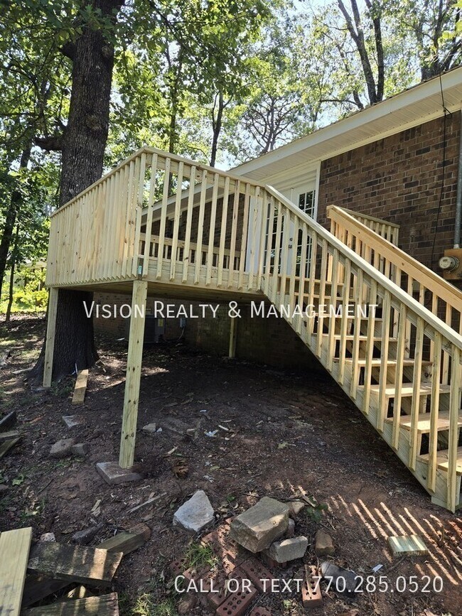 Building Photo - 155 Castleman Rd