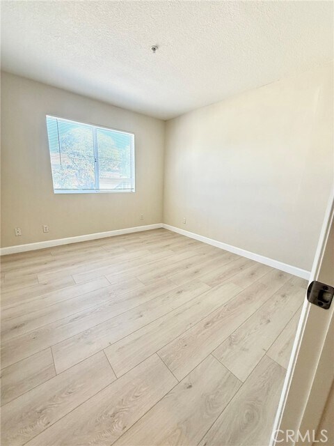 Building Photo - 6657 Canterbury Dr