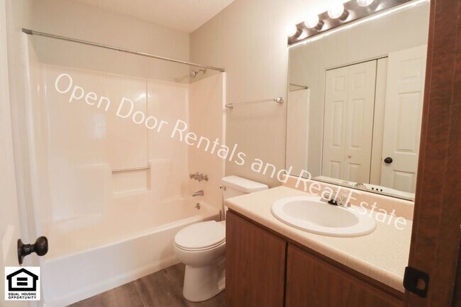 Building Photo - 7705 E State Blvd