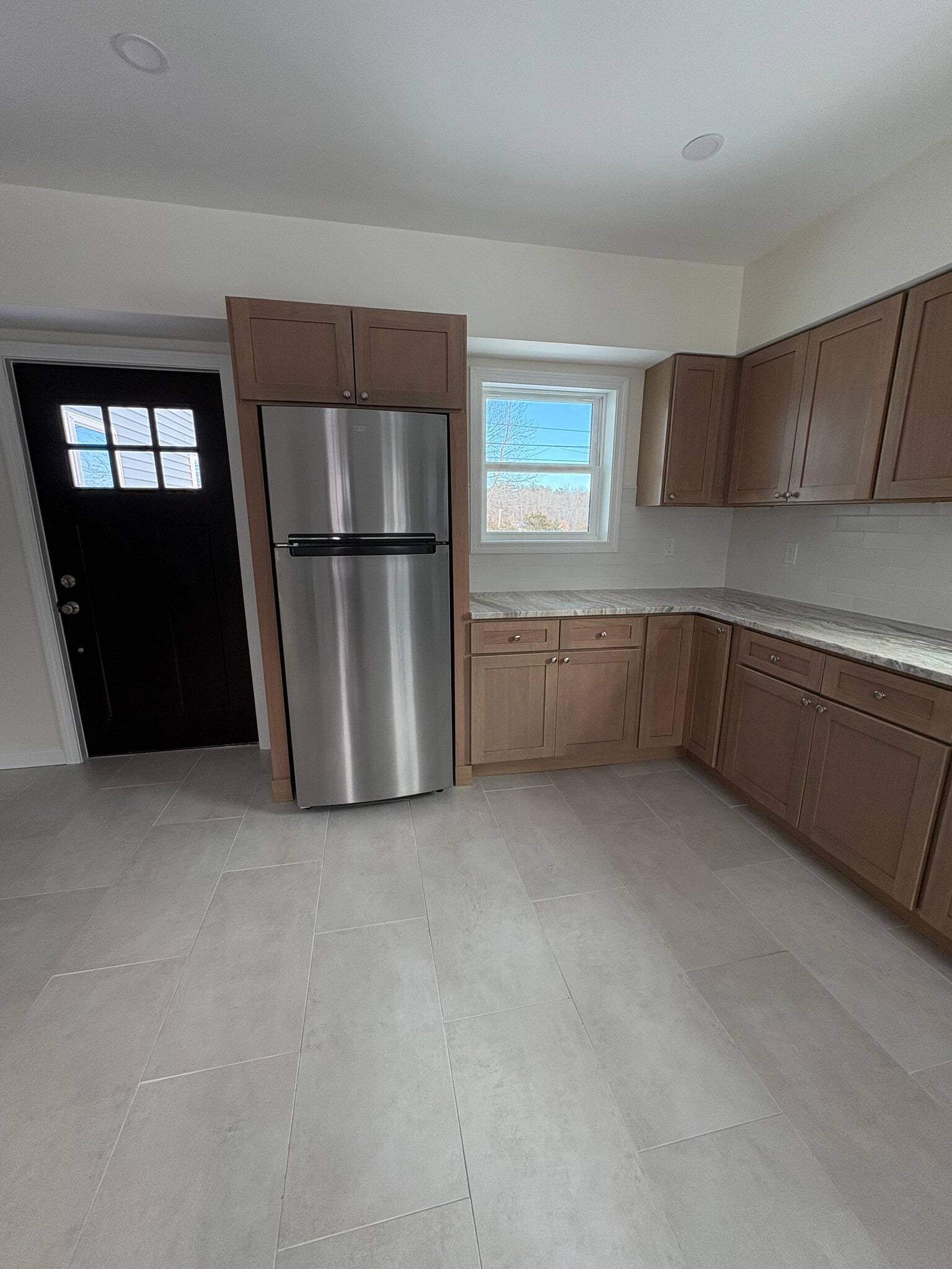 Building Photo - 316 Old Fall River Rd