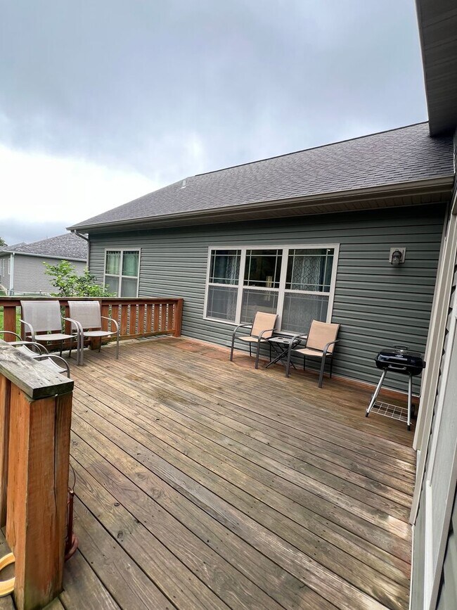 Building Photo - 3 Bedroom/ 2 bath home for rent in Rolla, MO