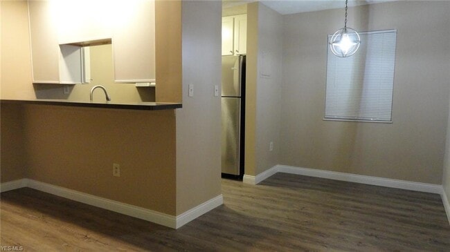 Building Photo - 38415 North Ln