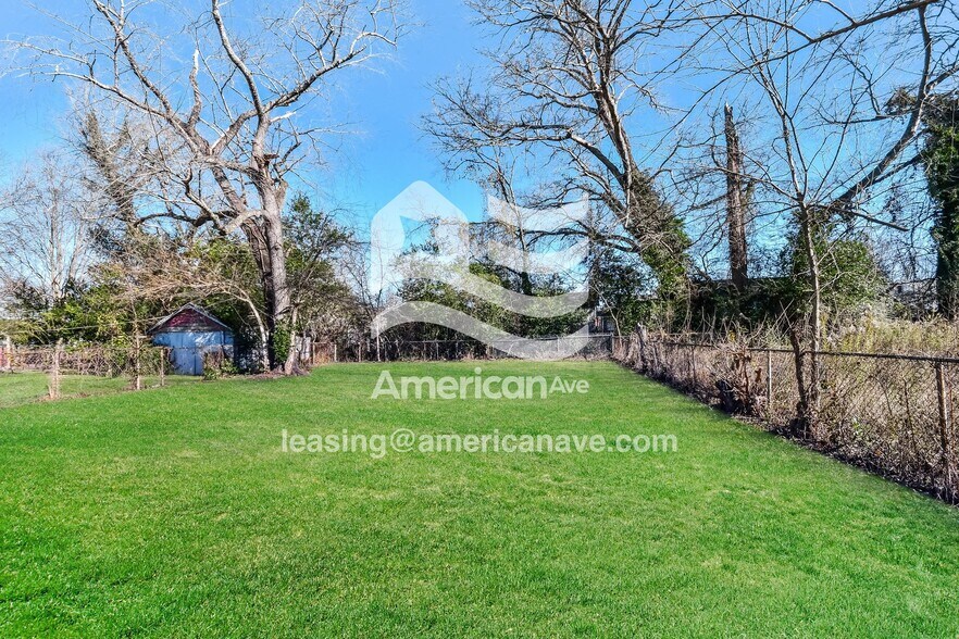 Building Photo - 625 27th St SW