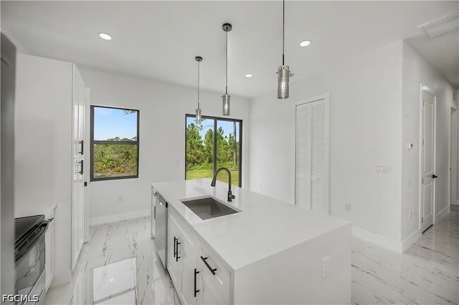 Building Photo - 3123 69th St W