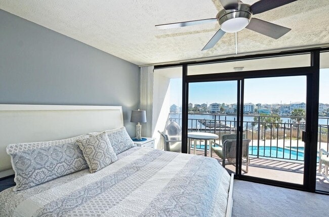 Building Photo - 1080 St Joseph St